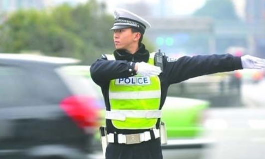 基于超高频RFID手持终端在交通执法上的应用
